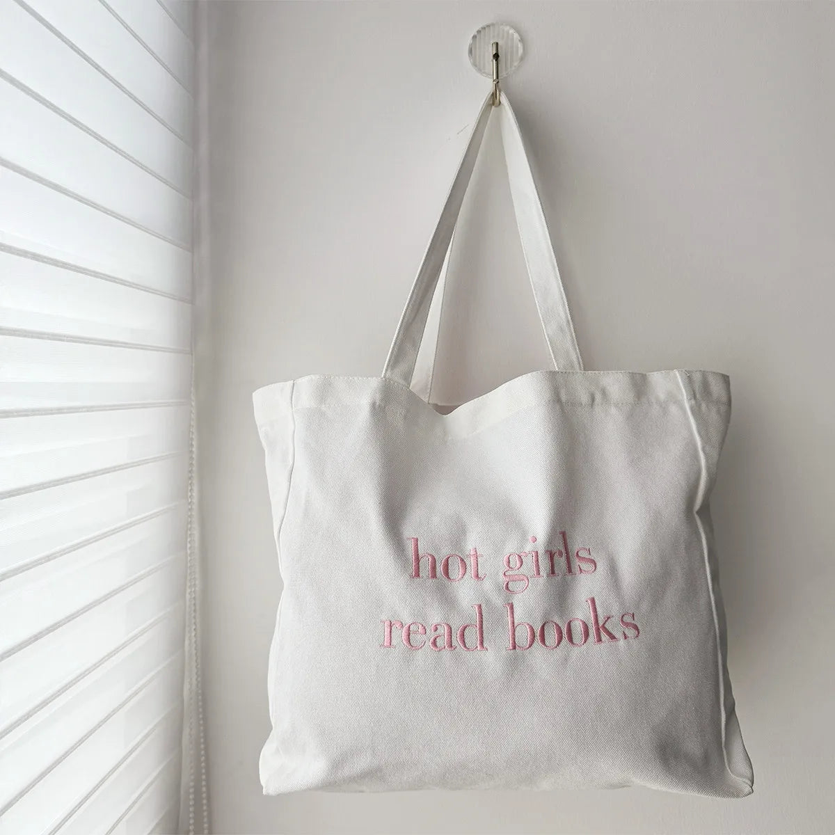 Hot Girls Read Books Shoulder Bag